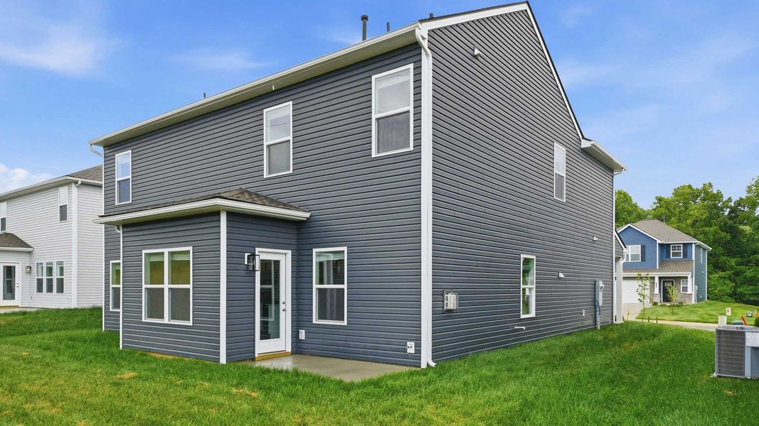 Exterior details and patio area of a home in Fieldcrest Acres, Blountville (Image 3).