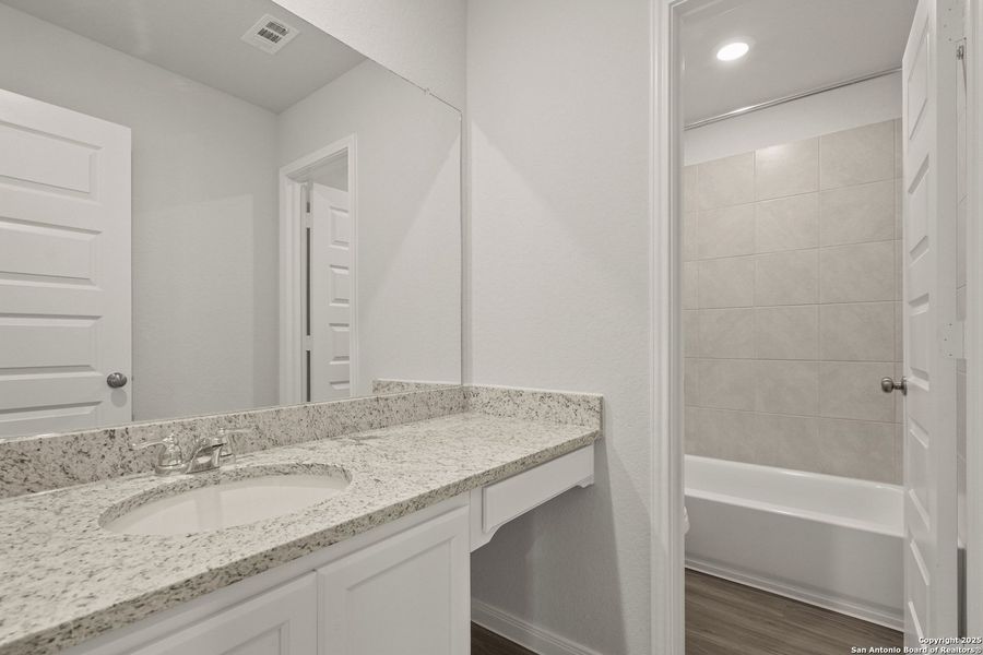 Furnished interior view inside a new home in Dauer Ranch, New Braunfels (Image 6). Furnished interior view inside a new home in Dauer Ranch, New Braunfels (Image 6).