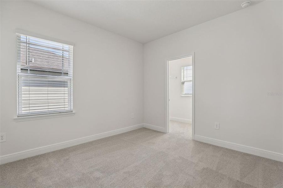 Spacious, unfurnished interior of a new home in Cyrene at Minneola, Minneola (Image 39).