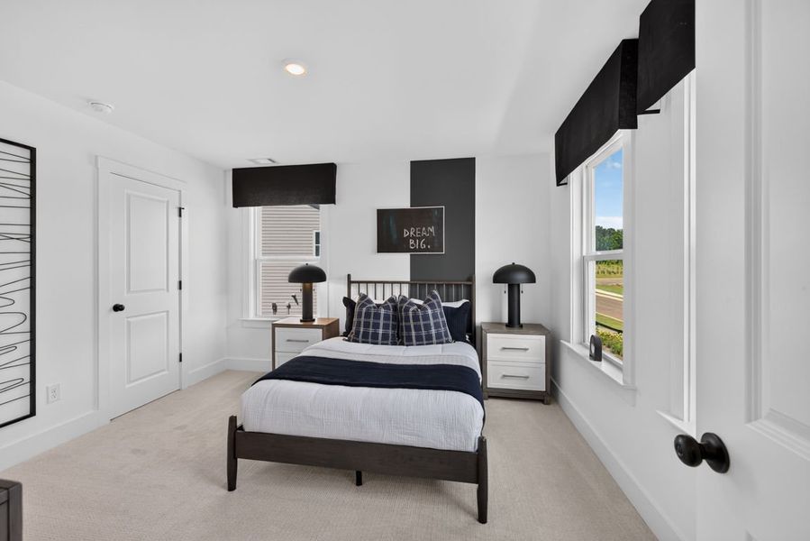 Representative furnished interior of a home built from the Oakhurst by Pulte Homes in Everhour, Newnan (Image 49).