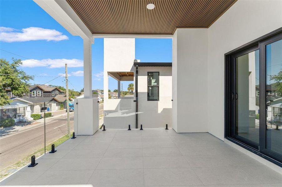 Exterior details and patio area of a home in , Tampa (Image 30).