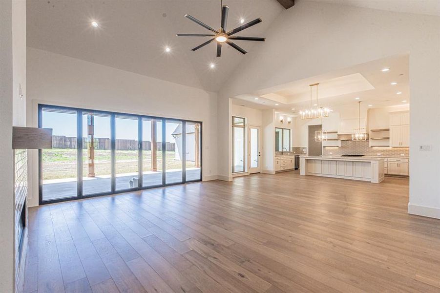 Spacious, unfurnished interior of a new home in , Northlake (Image 25).