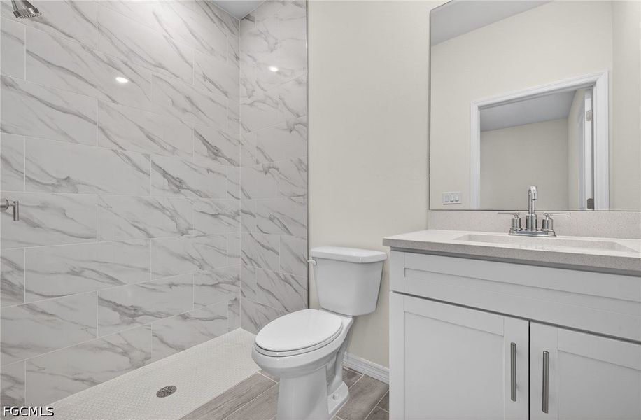 Furnished interior view inside a new home in Cape Coral, Cape Coral (Image 11).