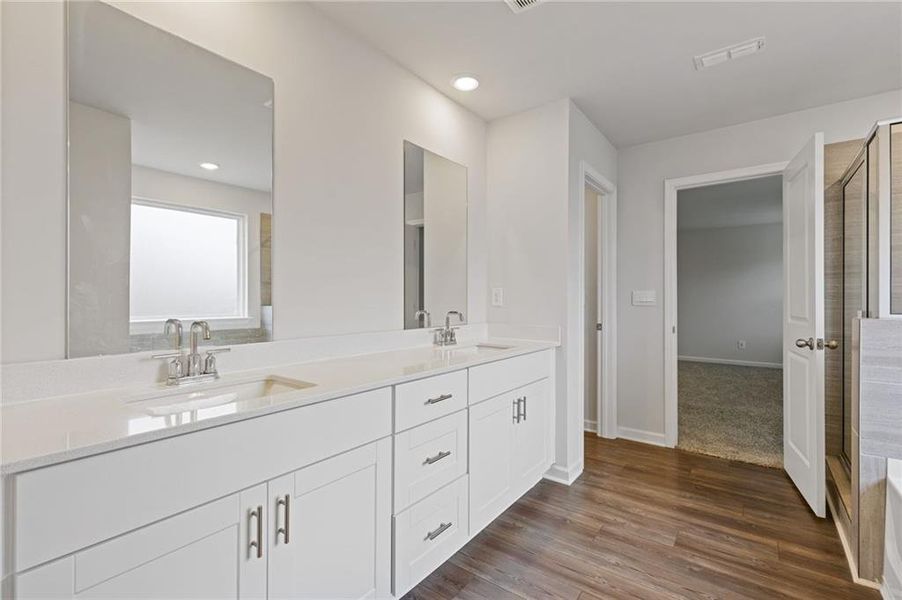 Furnished interior view inside a new home in , Braselton (Image 13).