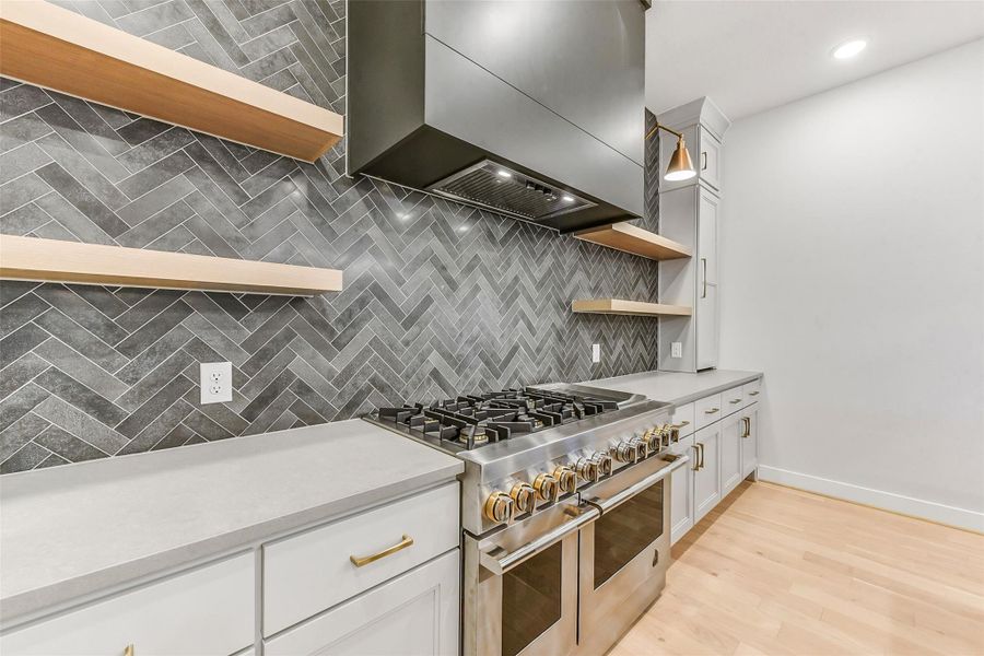 Furnished interior view inside a new home in , Houston (Image 11).