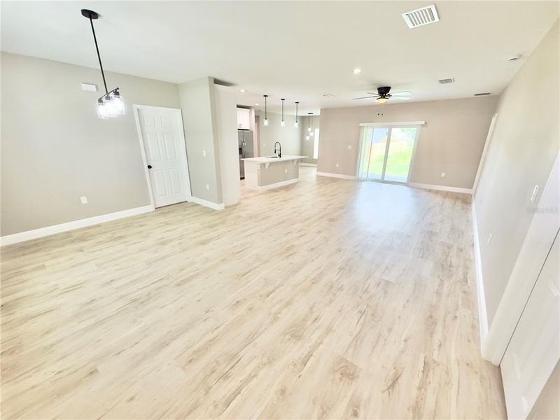 Spacious, unfurnished interior of a new home in , Port Charlotte (Image 34).