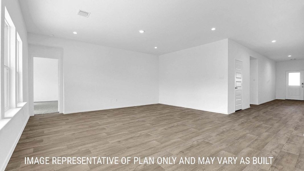 Spacious, unfurnished interior of a new home in Holly Trails, Sour Lake (Image 15).