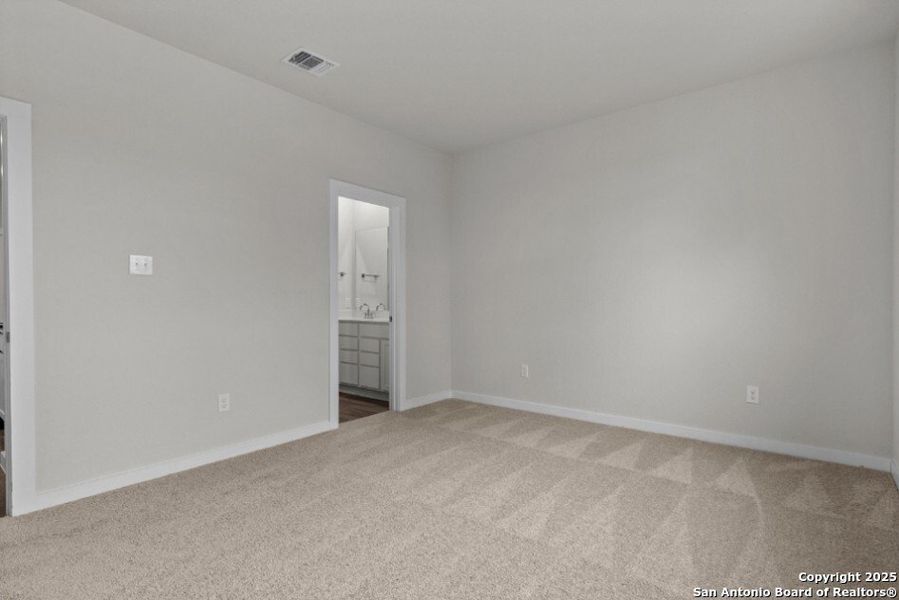 Spacious, unfurnished interior of a new home in Summerlin, San Antonio (Image 12). Spacious, unfurnished interior of a new home in Summerlin, San Antonio (Image 12).