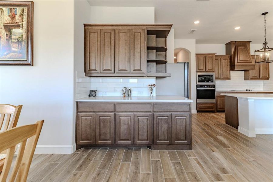 Furnished interior view inside a new home in Coyote Crossing, Godley (Image 11).