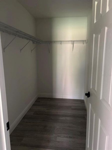 Spacious, unfurnished interior of a new home in , Dunnellon (Image 24).
