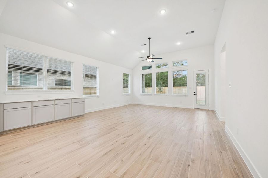 Spacious, unfurnished interior of a new home in Kresston, Montgomery (Image 20). Spacious, unfurnished interior of a new home in Kresston, Montgomery (Image 20).