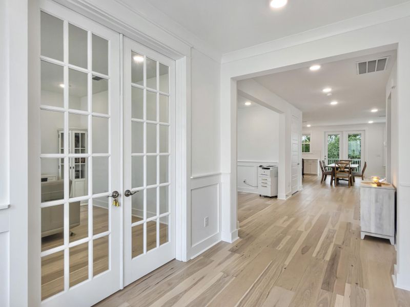 Spacious, unfurnished interior of a new home in Liberty Hill Farm, Mount Pleasant (Image 59).
