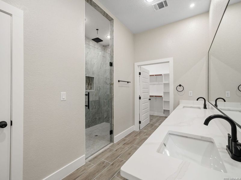 Furnished interior view inside a new home in , Lytle (Image 6).