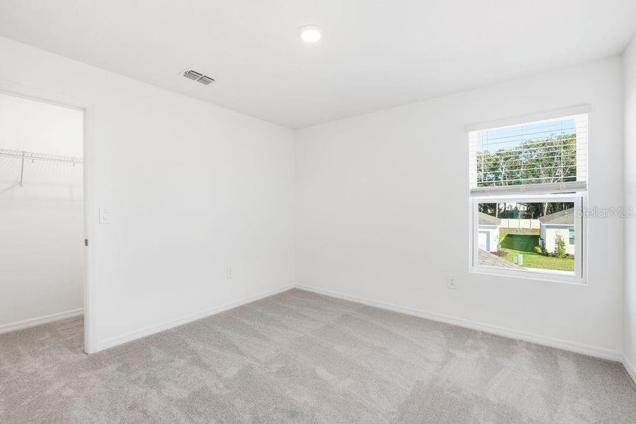 Spacious, unfurnished interior of a new home in Palm Wind, Hudson (Image 27).