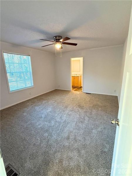 Image 25 of a home in .