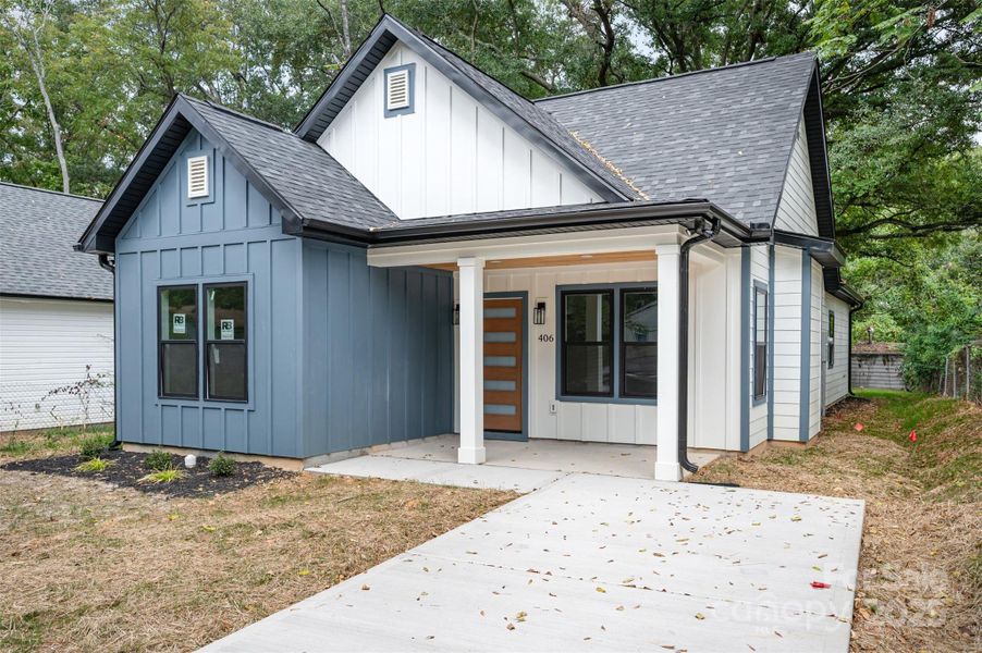 Exterior details and patio area of a home in , Gastonia (Image 14).