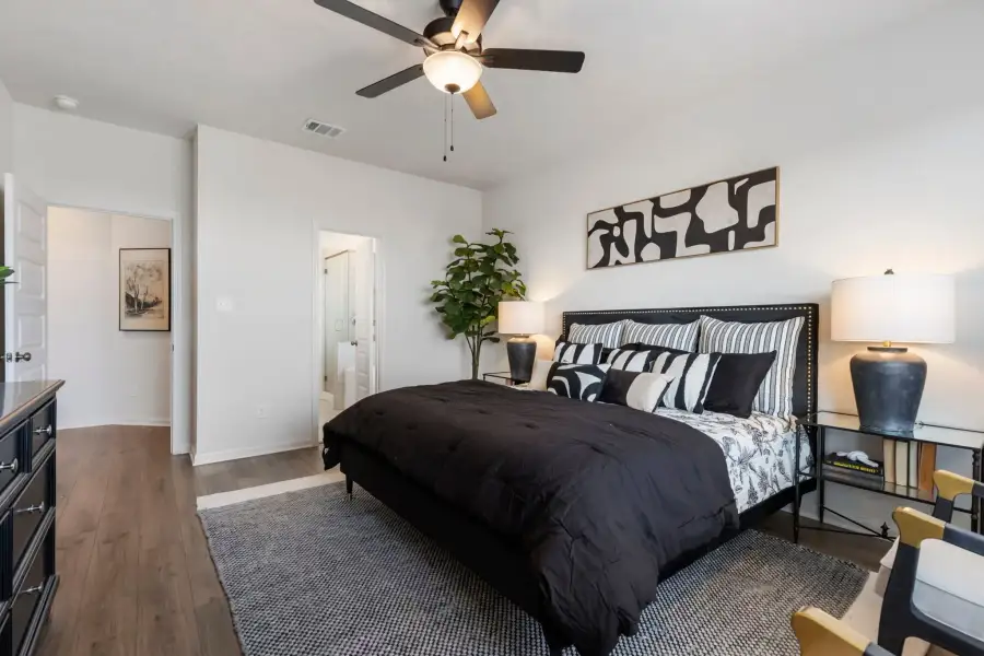 Furnished interior view inside a new home in Grand Lake, Snook (Image 31).