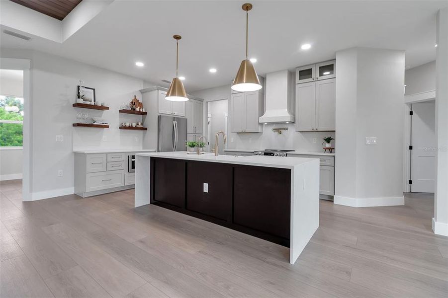 Furnished interior view inside a new home in , Venice (Image 15).