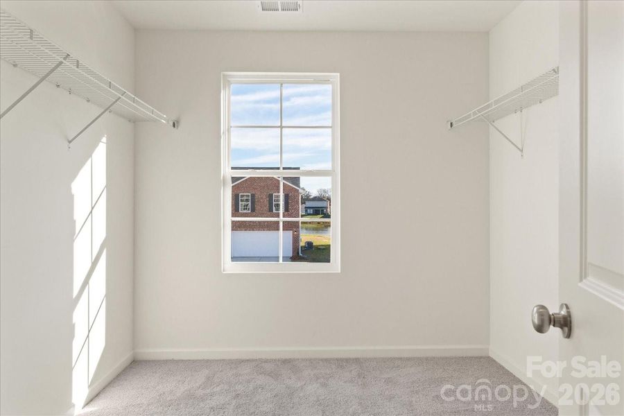 Spacious, unfurnished interior of a new home in Frey Creek, Spartanburg (Image 27).