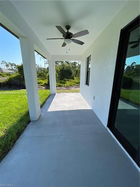 Spacious, unfurnished interior of a new home in , Lehigh Acres (Image 11).