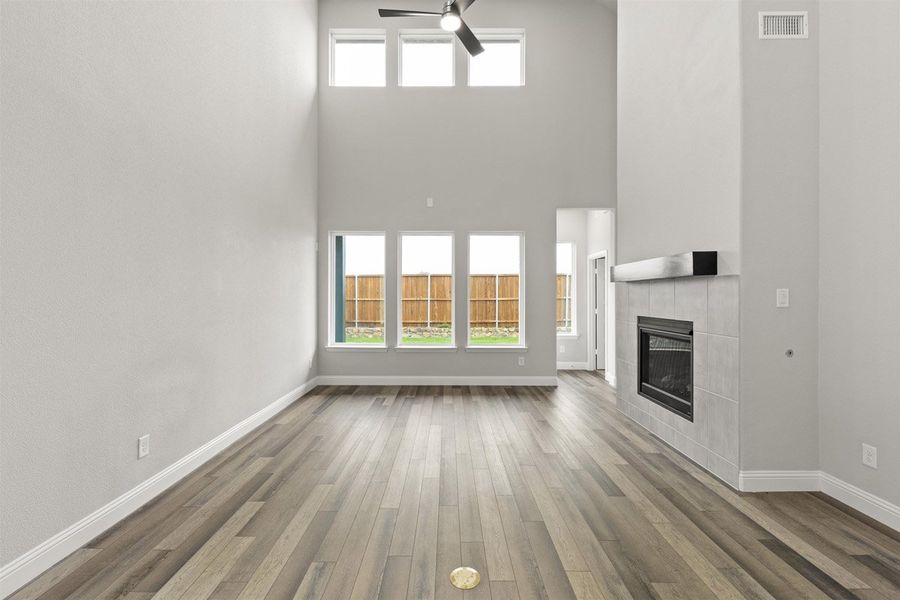 Spacious, unfurnished interior of a new home in The Reserve at Spiritas Ranch, Little Elm (Image 19). Spacious, unfurnished interior of a new home in The Reserve at Spiritas Ranch, Little Elm (Image 19).