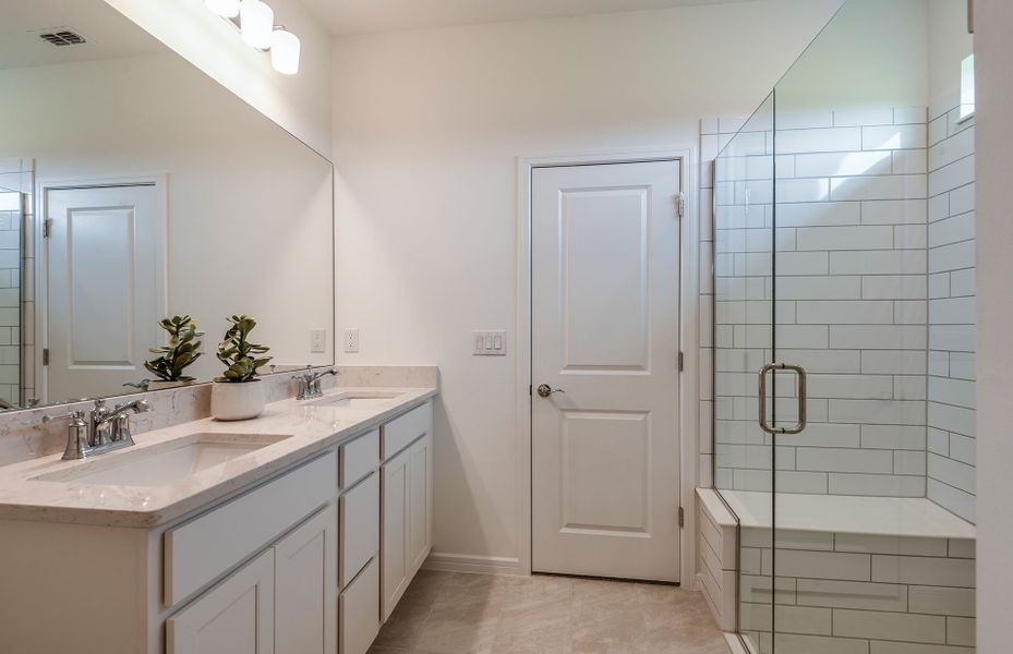 Furnished interior view inside a new home in Del Webb Stone Creek, Ocala (Image 14).