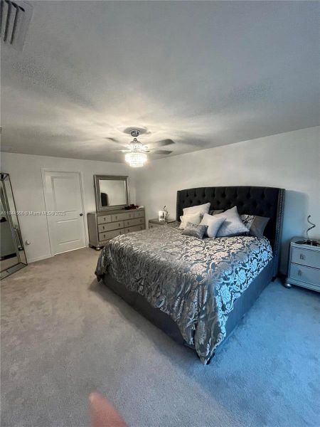 Furnished interior view inside a new home in , Lehigh Acres (Image 8).