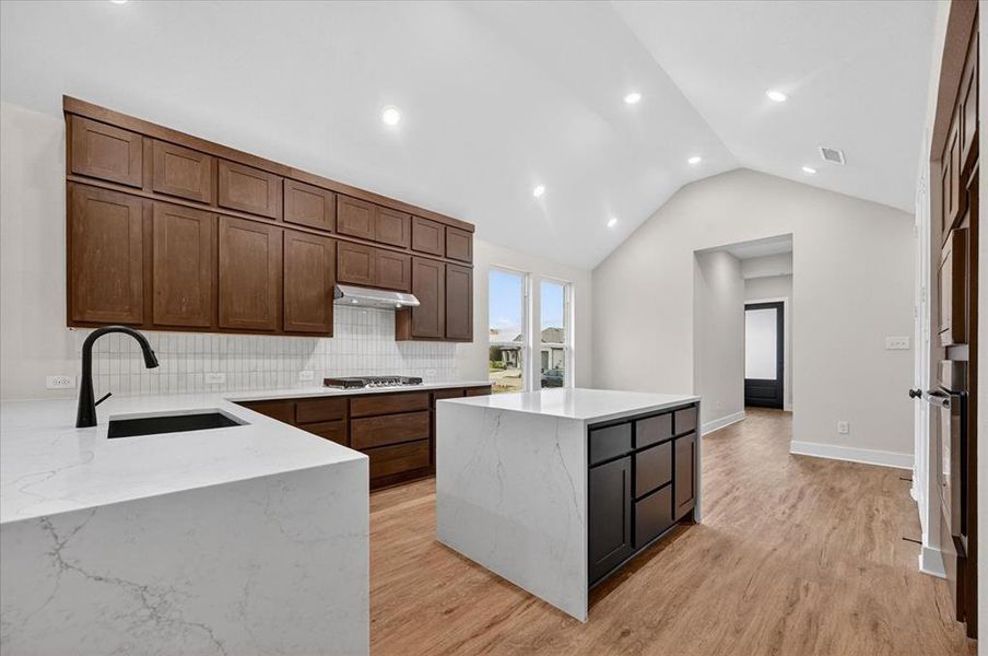 Furnished interior view inside a new home in Heritage Ranch, Sherman (Image 10).