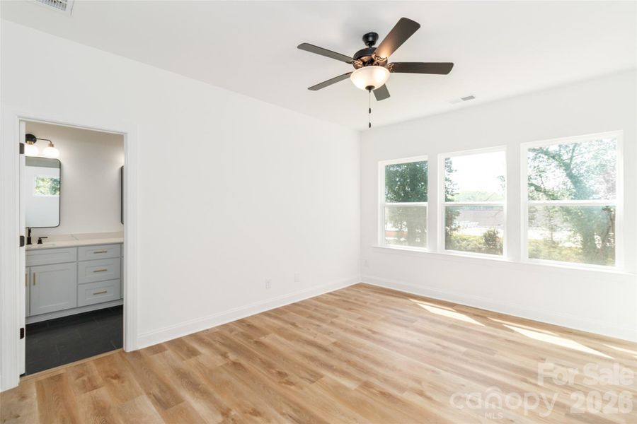 Spacious, unfurnished interior of a new home in , Charlotte (Image 18).