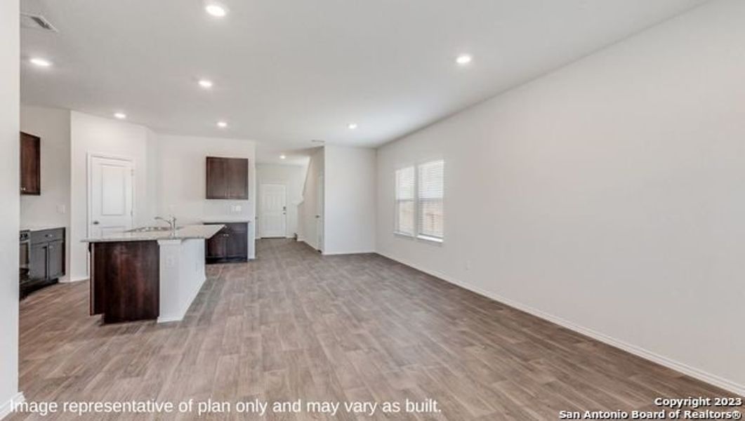 Furnished interior view inside a new home in Winding Creek, New Braunfels (Image 6).