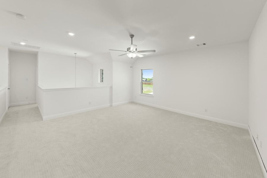 Spacious, unfurnished interior of a new home in Park Trails, Forney (Image 29).