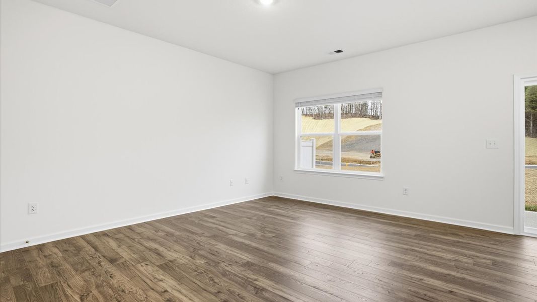 Spacious, unfurnished interior of a new home in Cherokee Crossing, Kodak (Image 11). Spacious, unfurnished interior of a new home in Cherokee Crossing, Kodak (Image 11).