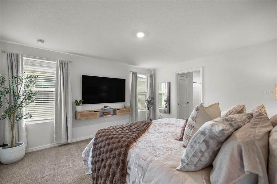 Furnished interior view inside a new home in Ocala Crossings South, Ocala (Image 19). Furnished interior view inside a new home in Ocala Crossings South, Ocala (Image 19).