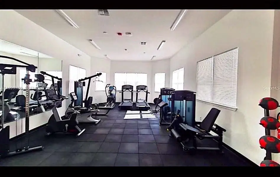 Community amenities in , Orlando (Image 7).