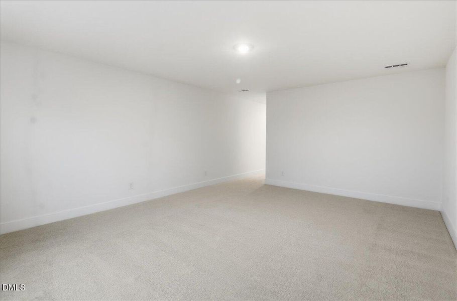 28-107 Manchester Ct-28