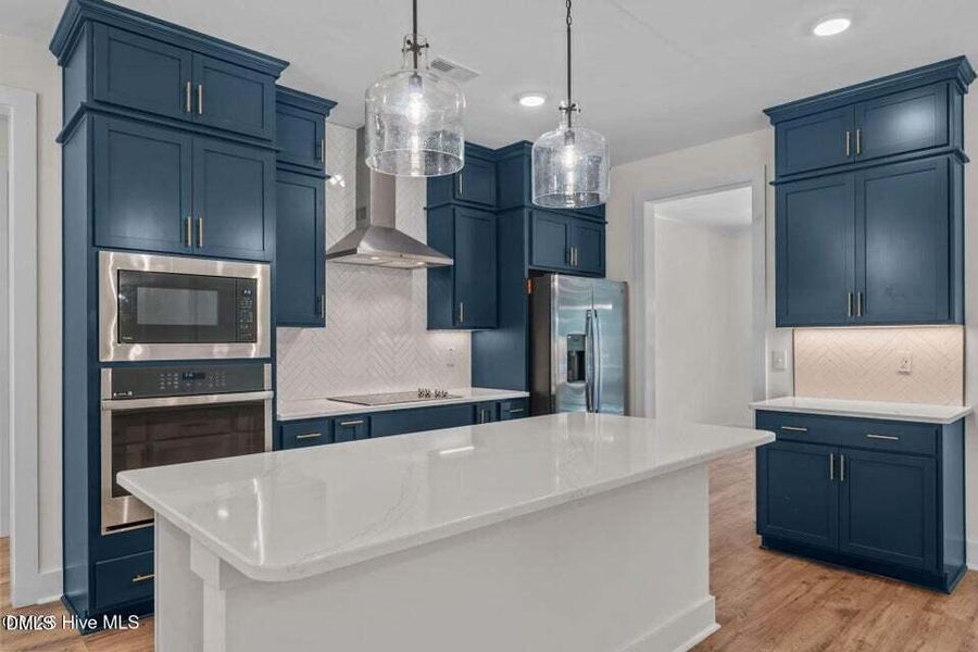 355 Shaw Rd 355 Shaw Rd