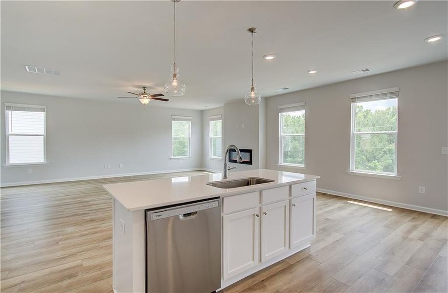 Furnished interior view inside a new home in Chapel Hill, Newnan (Image 5).