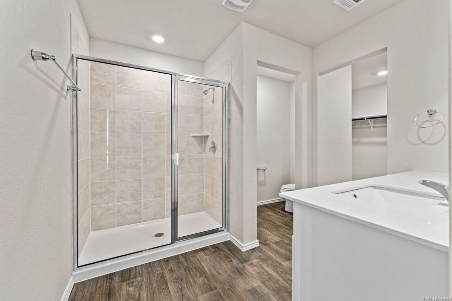 Furnished interior view inside a new home in Applewood, San Antonio (Image 9).