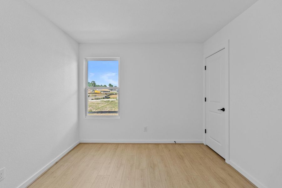 Spacious, unfurnished interior of a new home in Lake Conroe Cove, Willis (Image 21). Spacious, unfurnished interior of a new home in Lake Conroe Cove, Willis (Image 21).