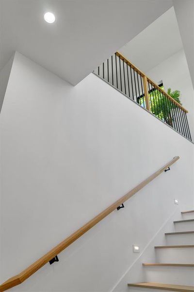 Stairway with recessed lighting Stairway with recessed lighting