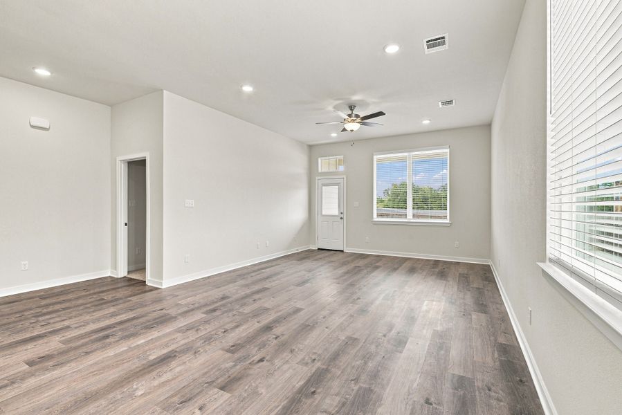 Spacious, unfurnished interior of a new home in The Reserve at Foxwood, Bryan (Image 6).
