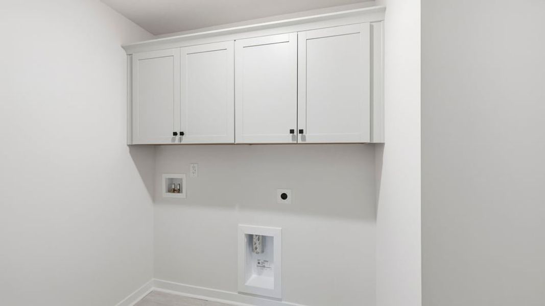 Spacious, unfurnished interior of a new home in Seven Oaks, Greenwood (Image 41).