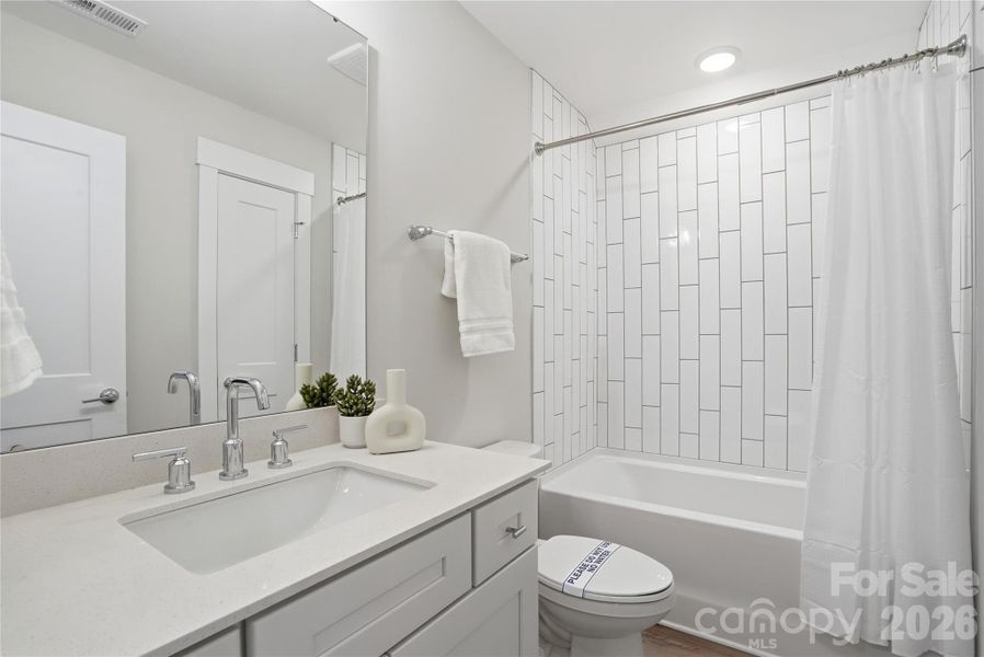 Furnished interior view inside a new home in Rone Creek, Waxhaw (Image 44). Furnished interior view inside a new home in Rone Creek, Waxhaw (Image 44).