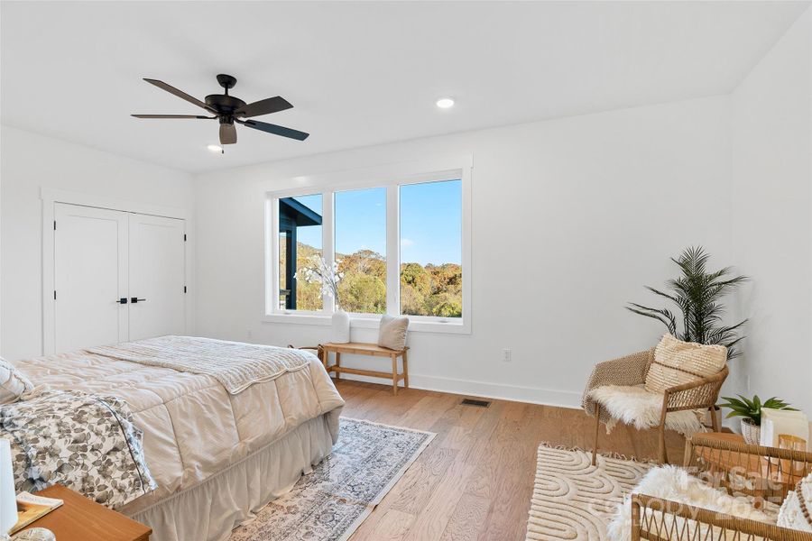 Primary Suite with mountain views Primary Suite with mountain views