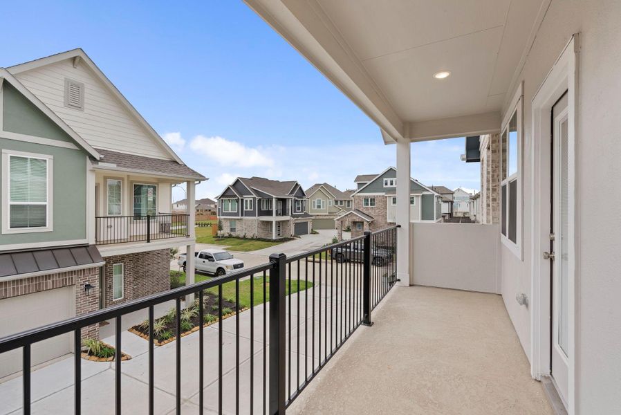 Exterior details and patio area of a home in Balmoral, Humble (Image 3).