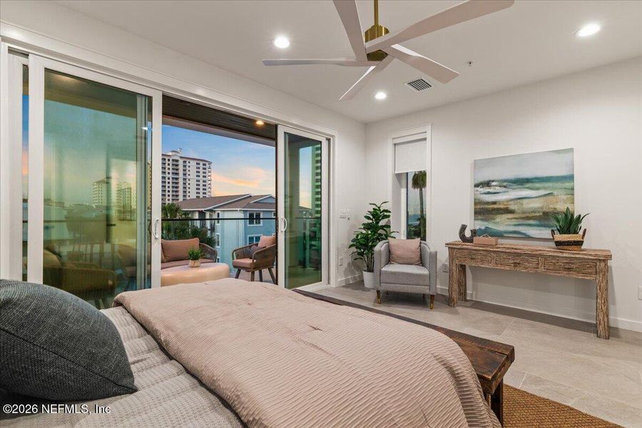 Furnished interior view inside a new home in , Jacksonville Beach (Image 70).