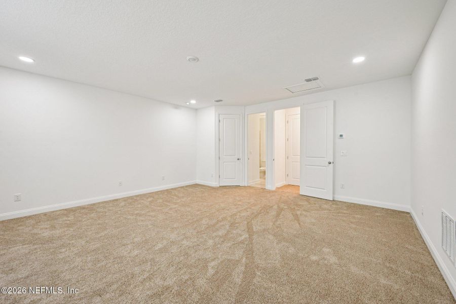 Spacious, unfurnished interior of a new home in , St. Augustine (Image 21).