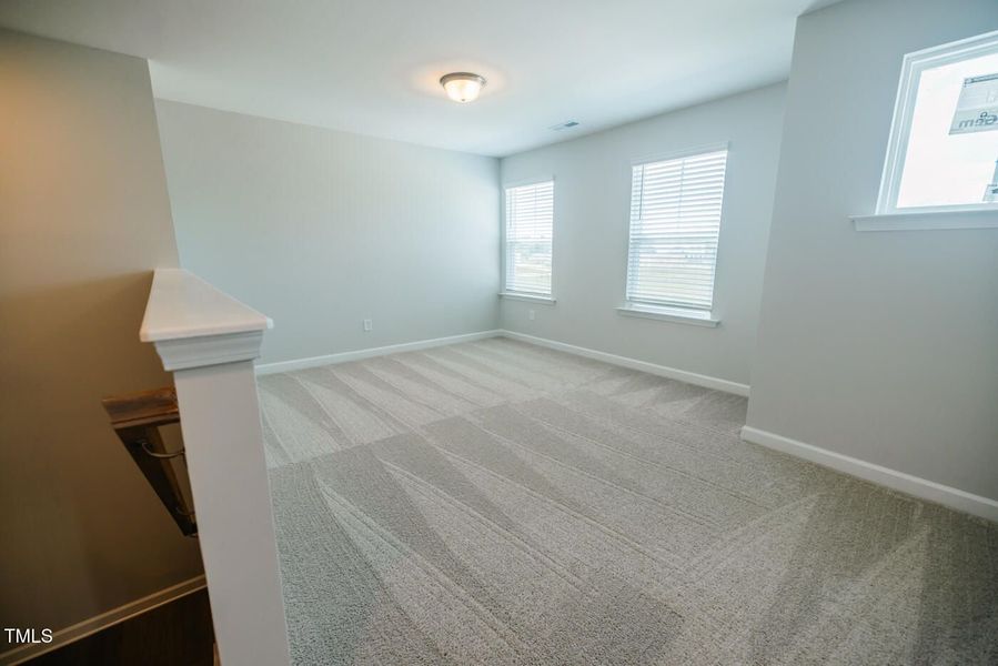 Spacious, unfurnished interior of a new home in Tobacco Road, Angier (Image 120). Spacious, unfurnished interior of a new home in Tobacco Road, Angier (Image 120).