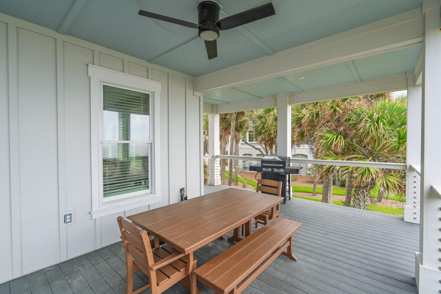 Exterior details and patio area of a home in , Edisto Island (Image 32).