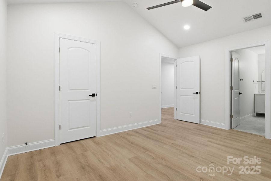 Spacious, unfurnished interior of a new home in , Charlotte (Image 30).